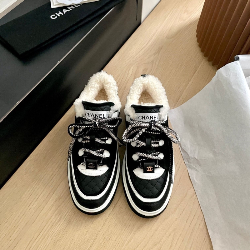 Ch**el sneakers